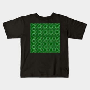 Green Clover Kaleidoscope pattern 1 Kids T-Shirt